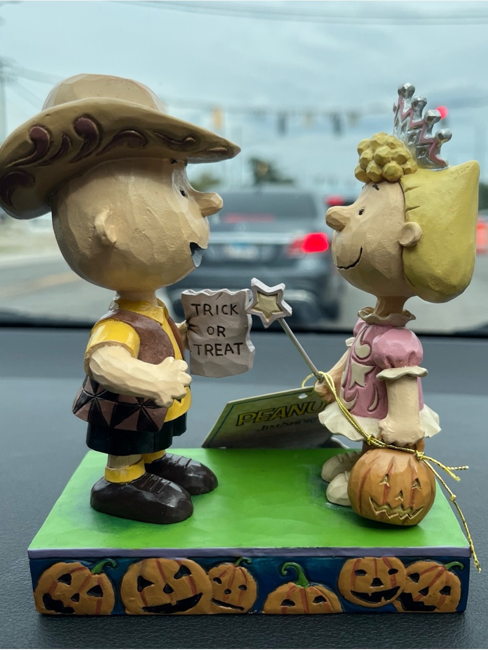 Jim Shore Trick or Treat Halloween Figurine Charley Brown & Sally
